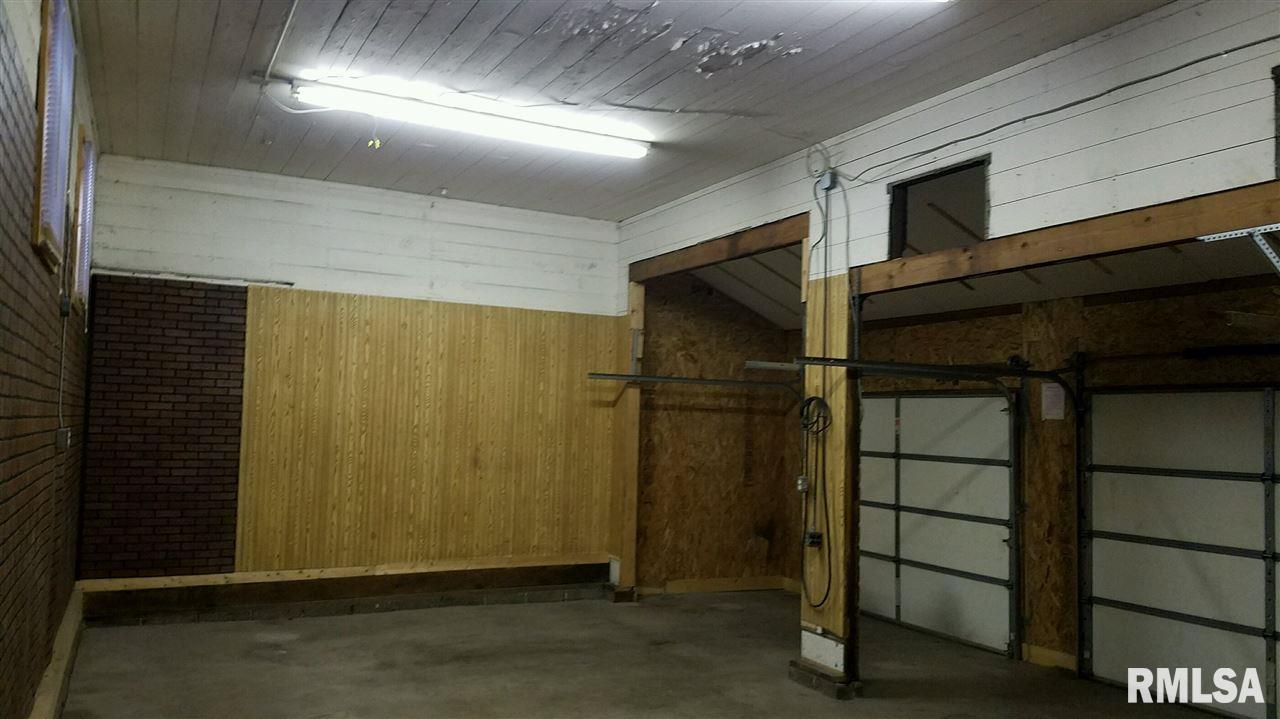 1300 Oak Ridge Avenue Pekin, IL 61554 - Photo 13 of 14 Gallery Image 13