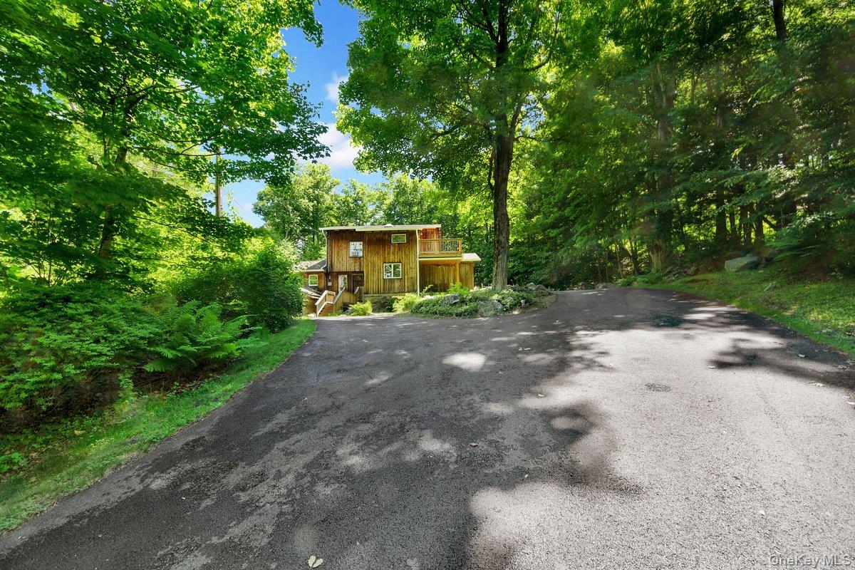 86 Dean Road Carmel, NY 10512 - Photo 3 of 33