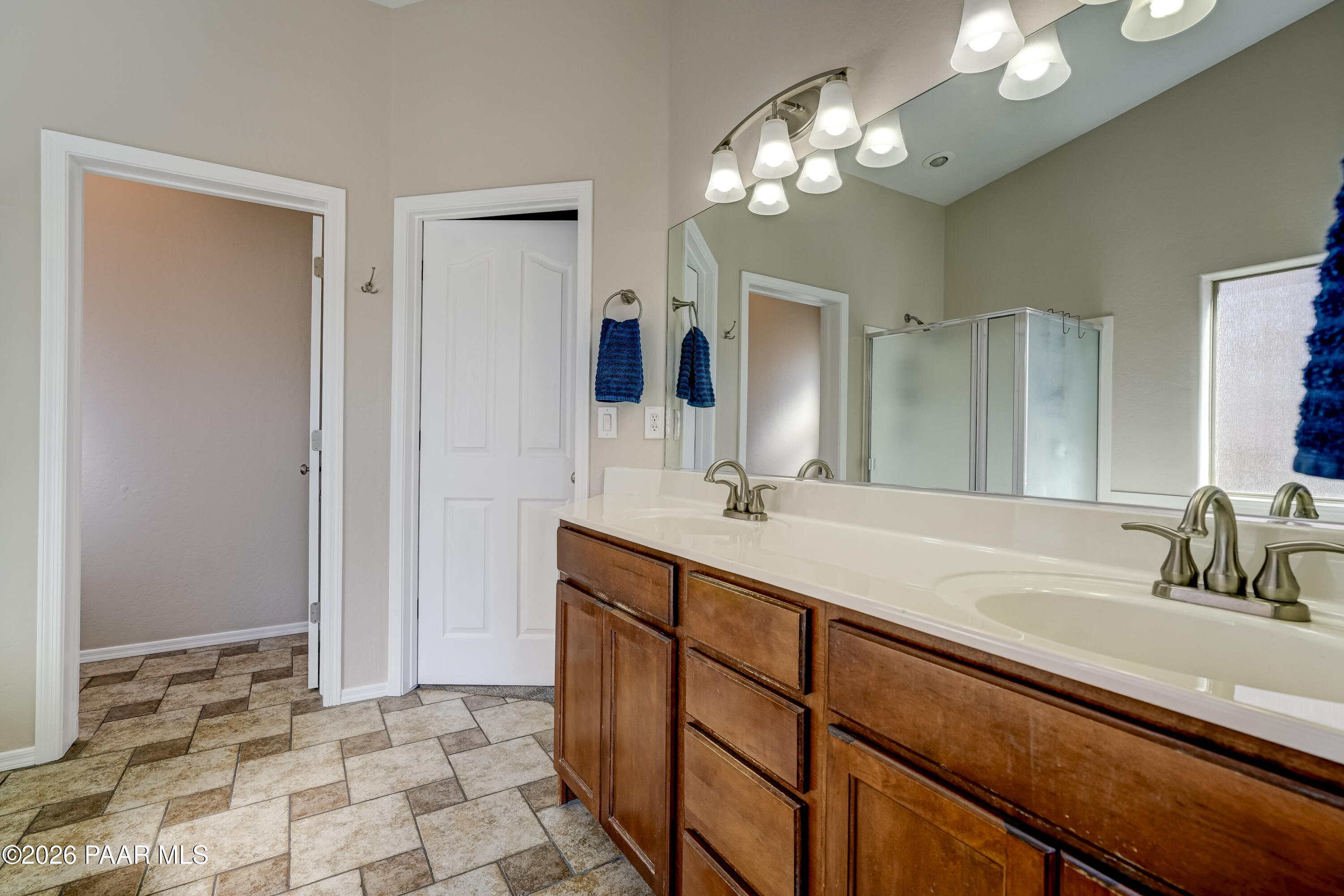 4457 Harwick Road Prescott Valley, AZ 86314 - Photo 32 of 46 Primary Bathroom 1
