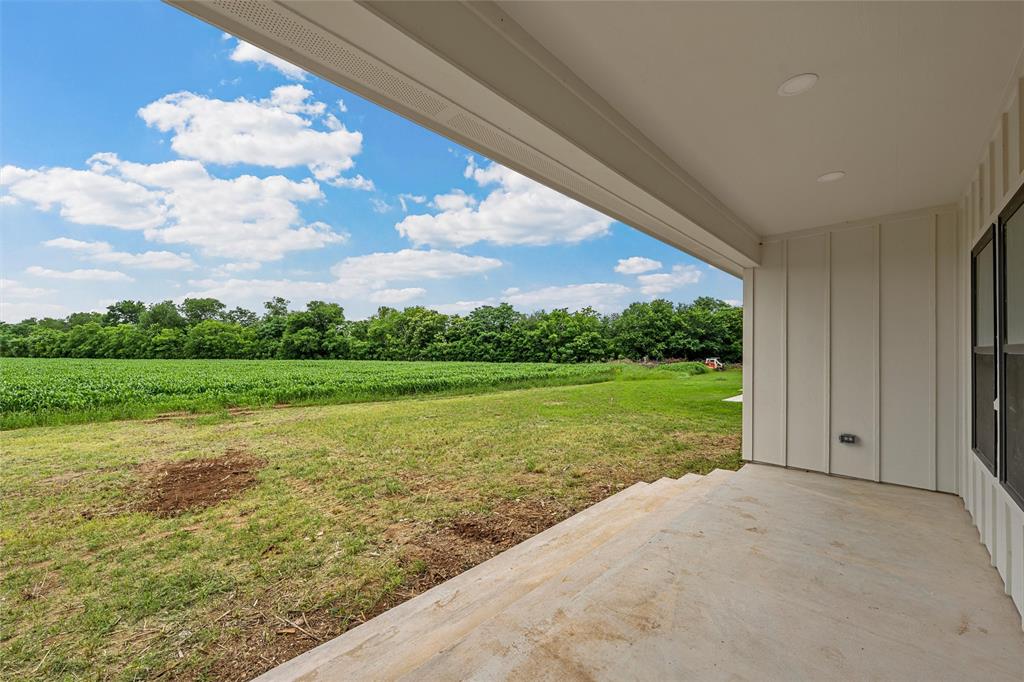 5200 Bogey Lane Waco, TX 76708 - Photo 28 of 37 a view of an ocean from a balcony