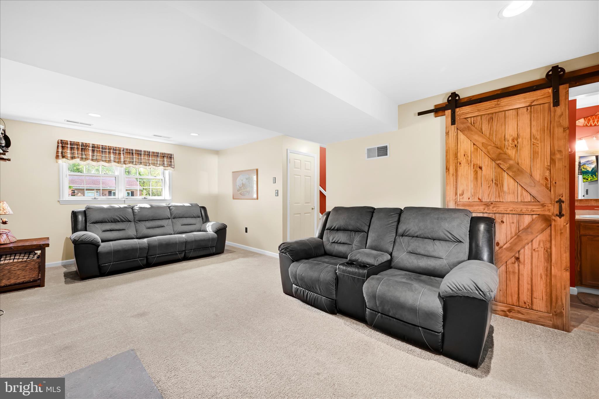 302 Grant Road Reinholds, PA 17569 - Photo 17 of 38 Family Area