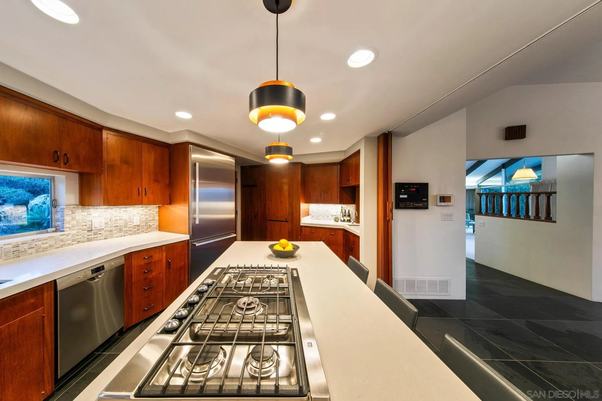 10446 Russell Road La Mesa, CA 91941 - Photo 16 of 75