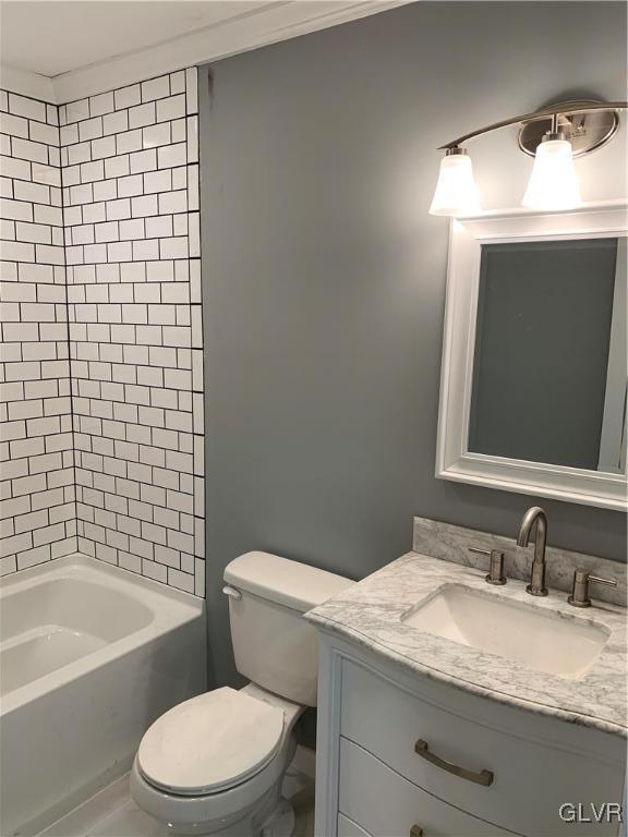 171 Anna Road Pocono Lake, PA 18347 - Photo 10 of 50