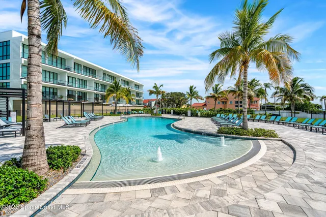 $1,100,000 | 205 Strand Drive, Unit 305, Melbourne Beach, FL 32951