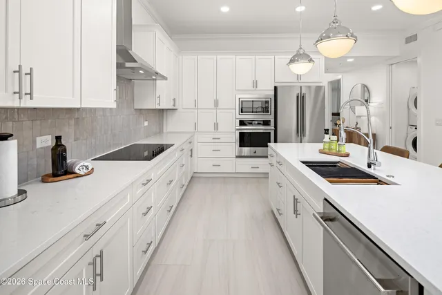 $1,100,000 | 205 Strand Drive, Unit 305, Melbourne Beach, FL 32951