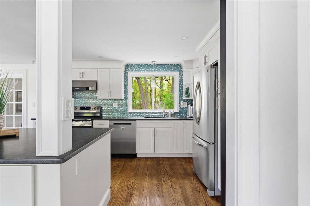 59 Amor Road Milton, MA 02186 - Photo 11 of 30
