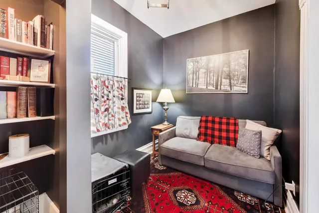 $1,295,000 | 1524 West Nelson Street, Chicago, IL 60657