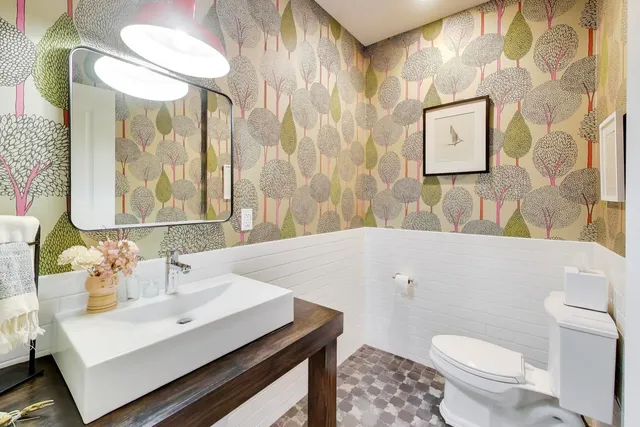 $1,295,000 | 1524 West Nelson Street, Chicago, IL 60657