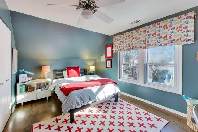 $1,295,000 | 1524 West Nelson Street, Chicago, IL 60657