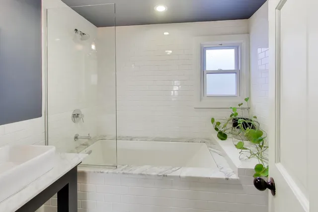 $1,295,000 | 1524 West Nelson Street, Chicago, IL 60657