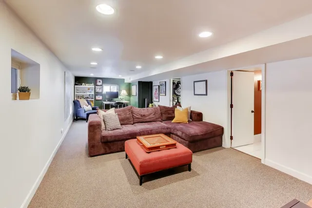 $1,295,000 | 1524 West Nelson Street, Chicago, IL 60657