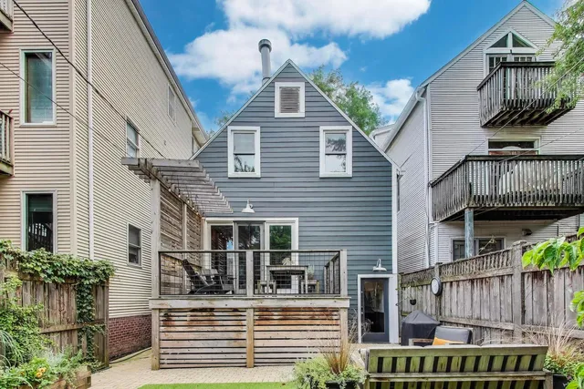 $1,295,000 | 1524 West Nelson Street, Chicago, IL 60657