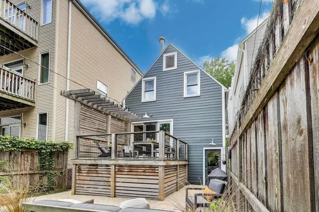 $1,295,000 | 1524 West Nelson Street, Chicago, IL 60657