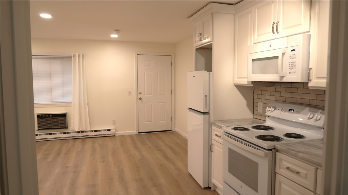 908 Boston Neck Road, Unit 8 Narragansett, RI 02882 - Photo 14 of 25
