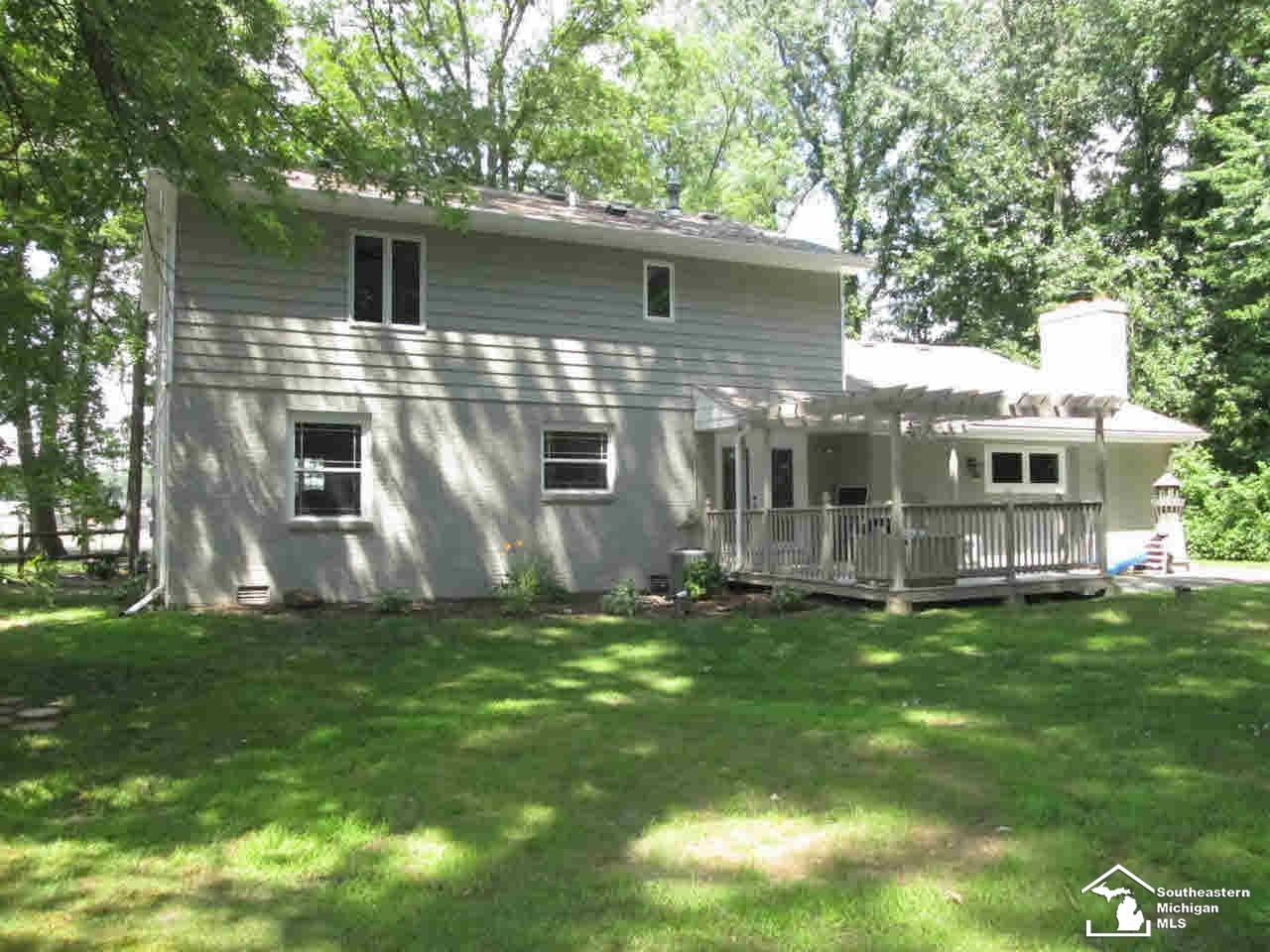 1877 West Dean Road Temperance, MI 48182 - Photo 4 of 26 Rear of House