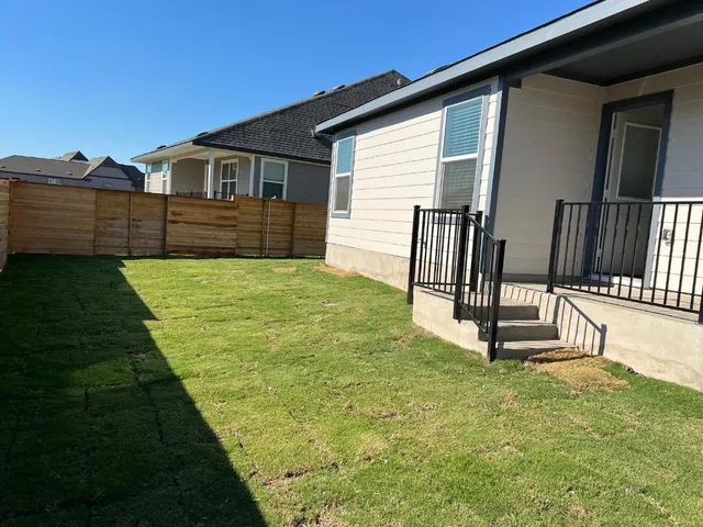 $2,150 | 368 Keefer, Kyle, TX 78640