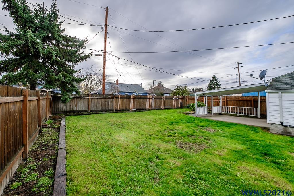1094 Southwest 14th Avenue Albany, OR 97321 - Photo 31 of 32