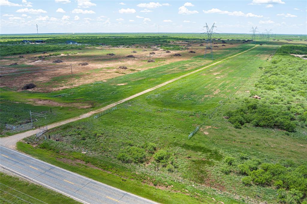 14103 Farm To Market 368 Wichita Falls, TX 76310 - Photo 13 of 27 a view of a tennis court