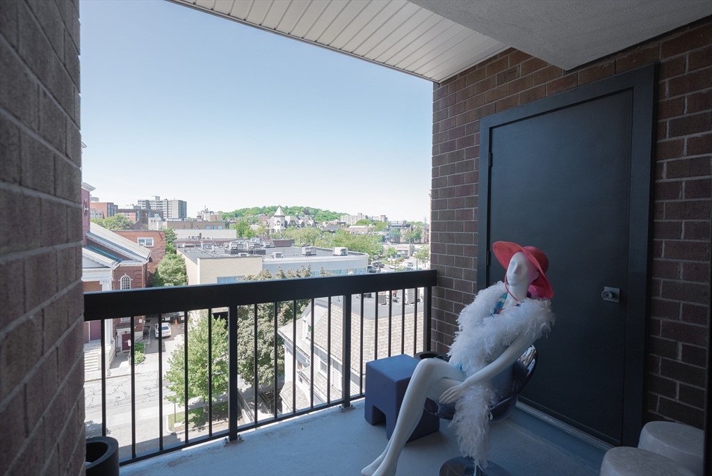 1265 Beacon Street, Unit 702 Brookline, MA 02446 - Photo 27 of 29