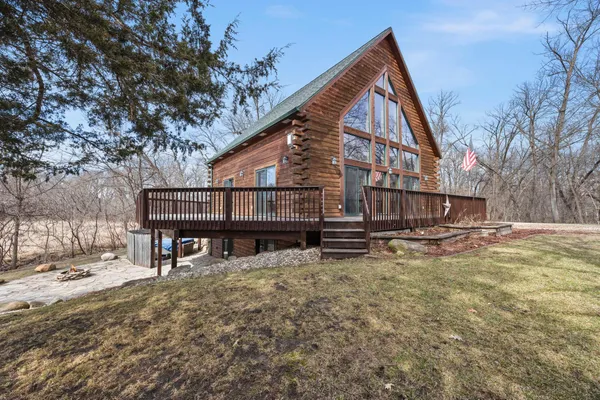 $500,000 | 22780 County State Aid Highway 14, Dassel, MN 55325