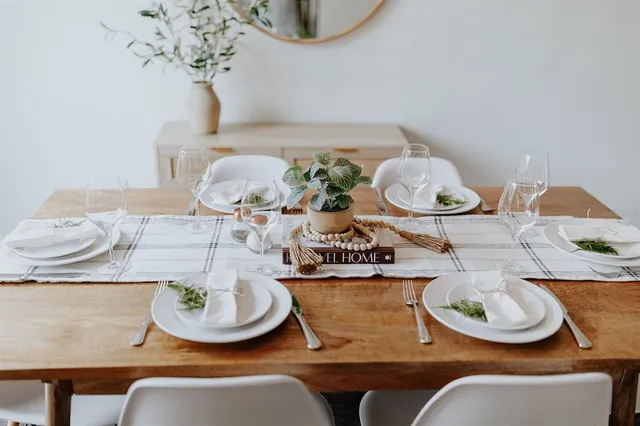 $715,000 | 2472 Temple Street, Sarasota, FL 34239