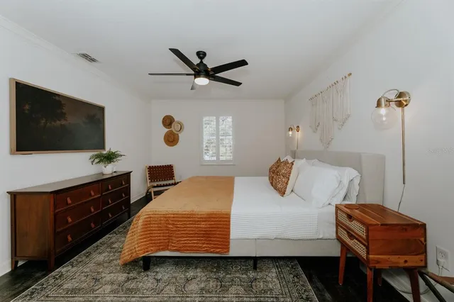 $715,000 | 2472 Temple Street, Sarasota, FL 34239