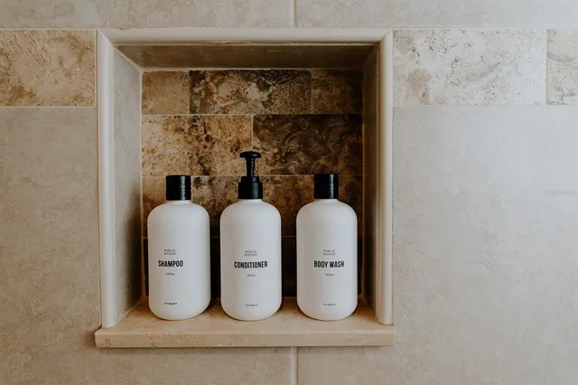 $715,000 | 2472 Temple Street, Sarasota, FL 34239