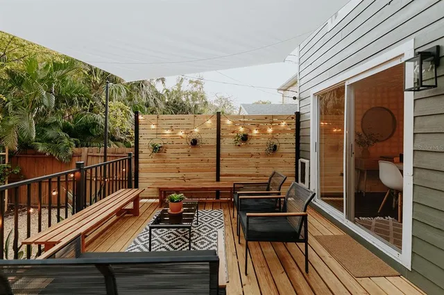 $715,000 | 2472 Temple Street, Sarasota, FL 34239