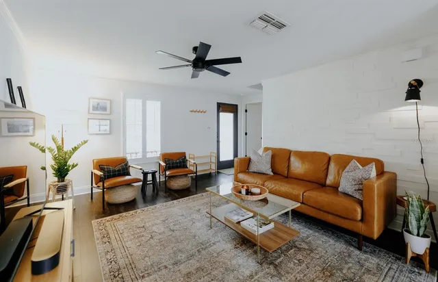 $715,000 | 2472 Temple Street, Sarasota, FL 34239