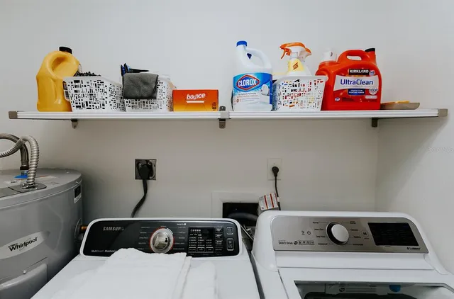 $715,000 | 2472 Temple Street, Sarasota, FL 34239