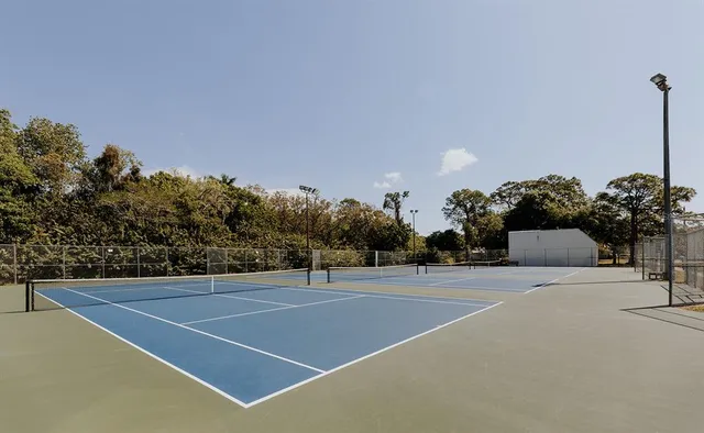 $715,000 | 2472 Temple Street, Sarasota, FL 34239