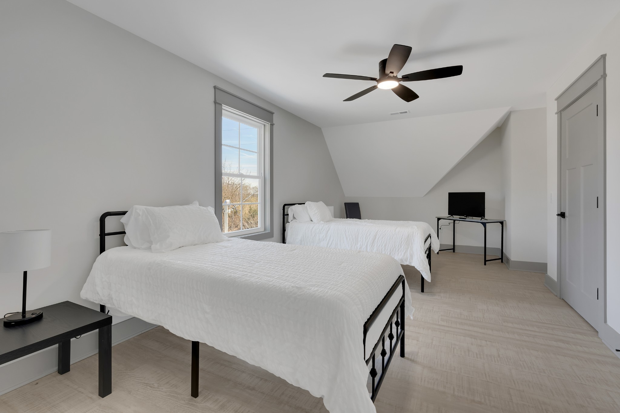 591 Ghea Road Normandy, TN 37360 - Photo 43 of 48 a bed room with a bed and a window