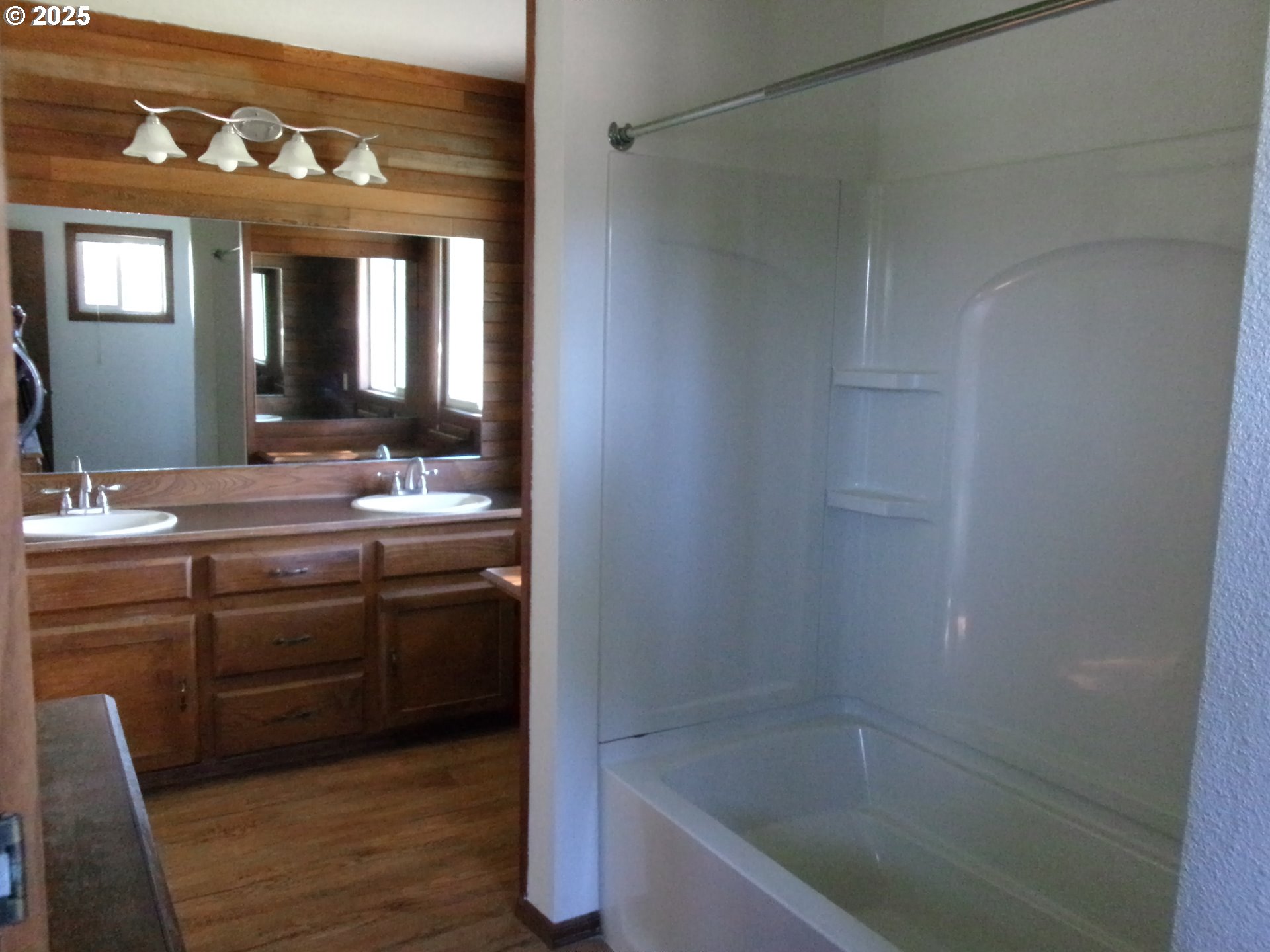 1104 Rio Nes Lane Roseburg, OR 97470 - Photo 35 of 47