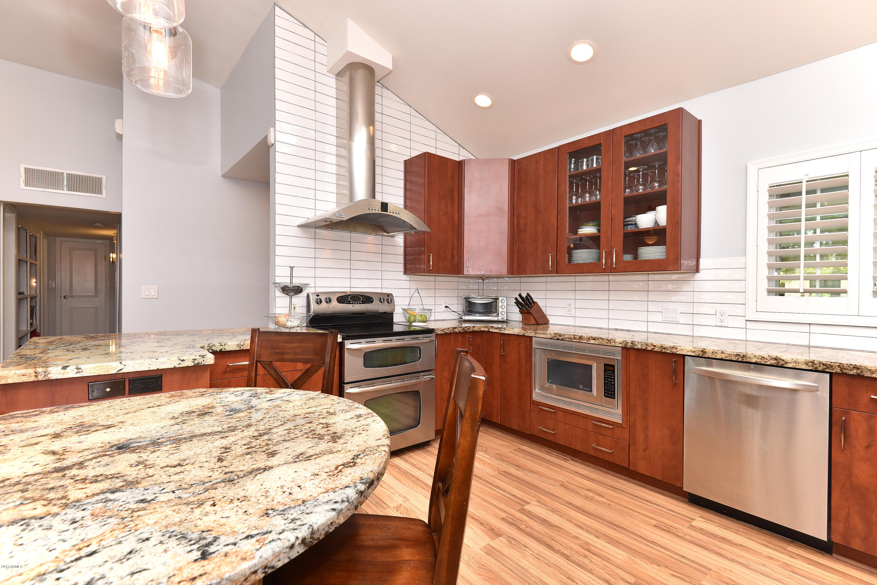 3864 North 50th Street Phoenix, AZ 85018 - Photo 17 of 53 017_Kitchen 4