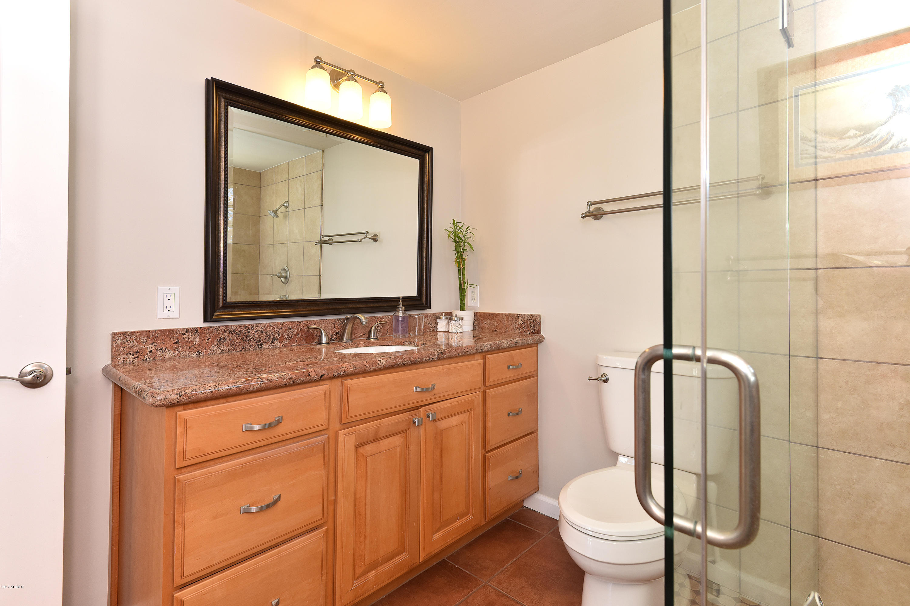 3864 North 50th Street Phoenix, AZ 85018 - Photo 29 of 53 029_Master Her Vanity