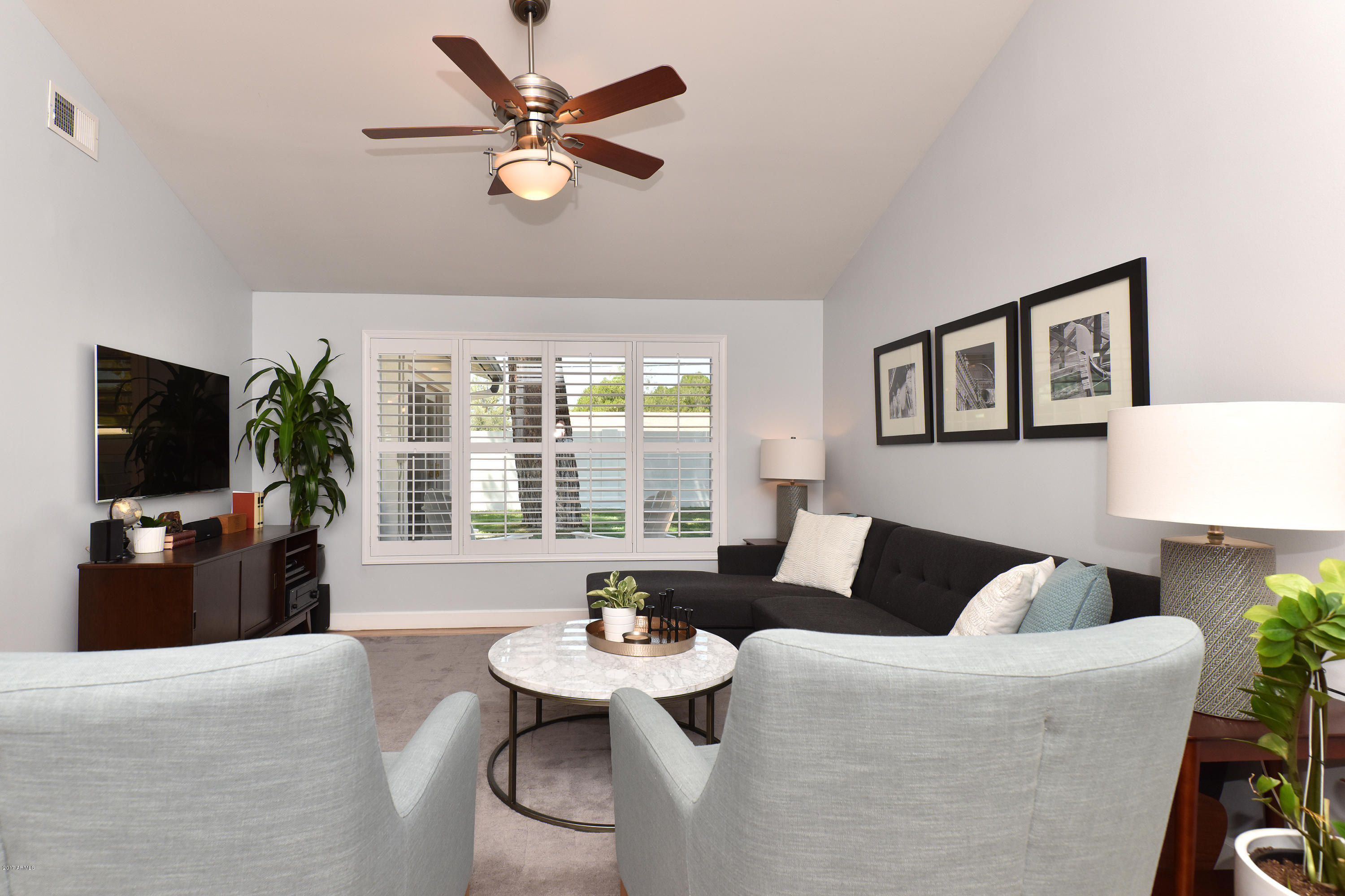 3864 North 50th Street Phoenix, AZ 85018 - Photo 6 of 53 006_Living 1