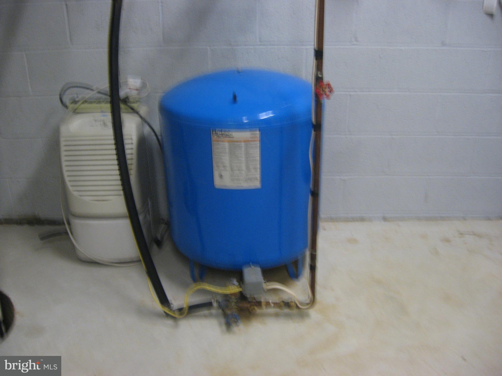 5894 York Road Spring Grove, PA 17362 - Photo 41 of 43 pump