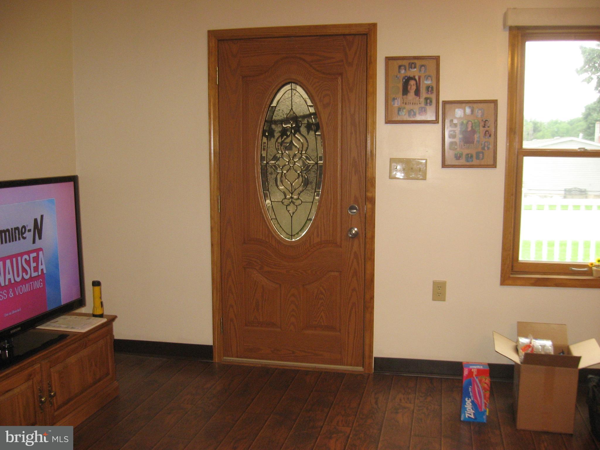 5894 York Road Spring Grove, PA 17362 - Photo 9 of 43 Elegant front door