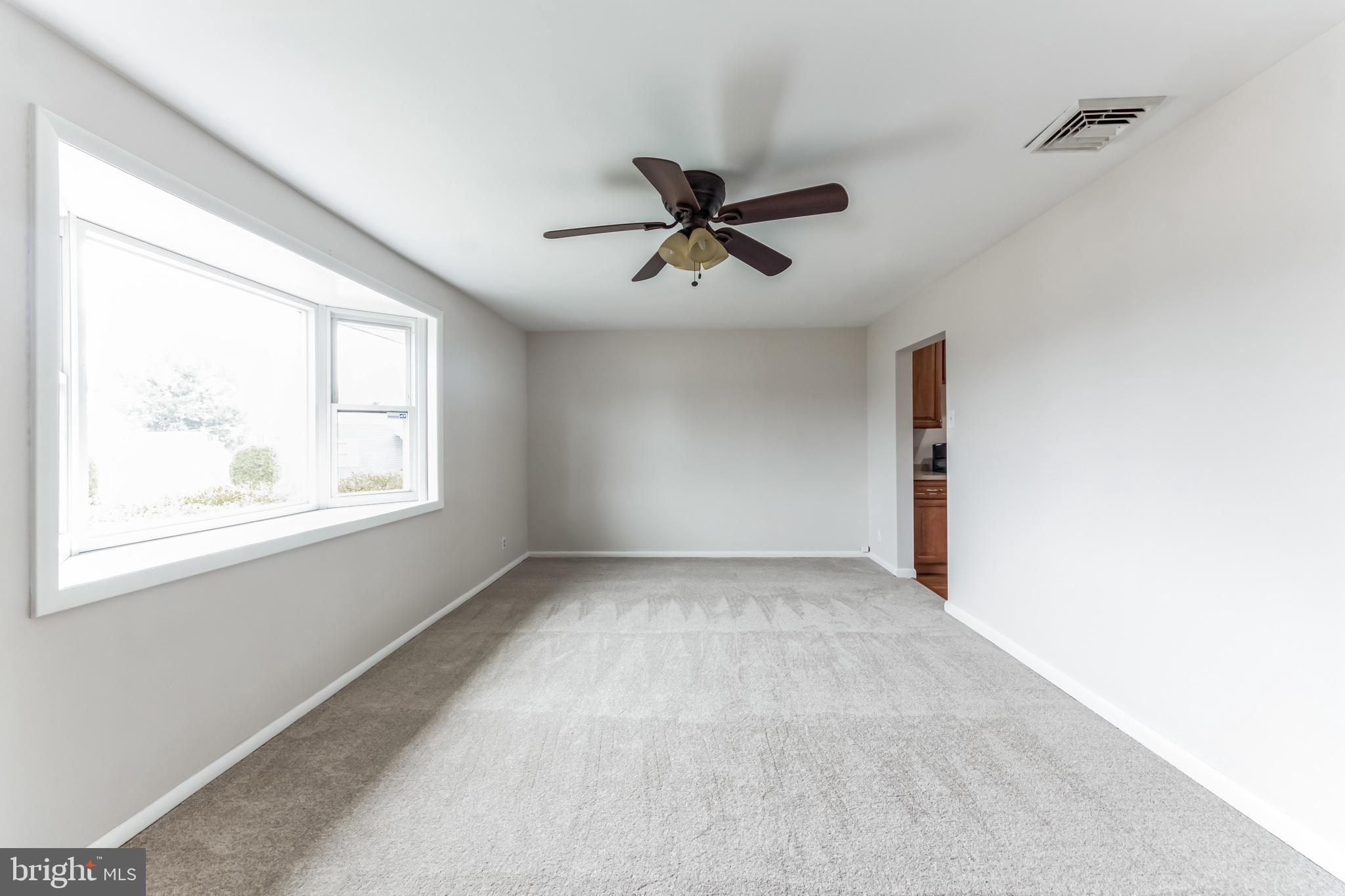 315 Devon Road Fairless Hills, PA 19030 - Photo 3 of 25 Gallery Image 3