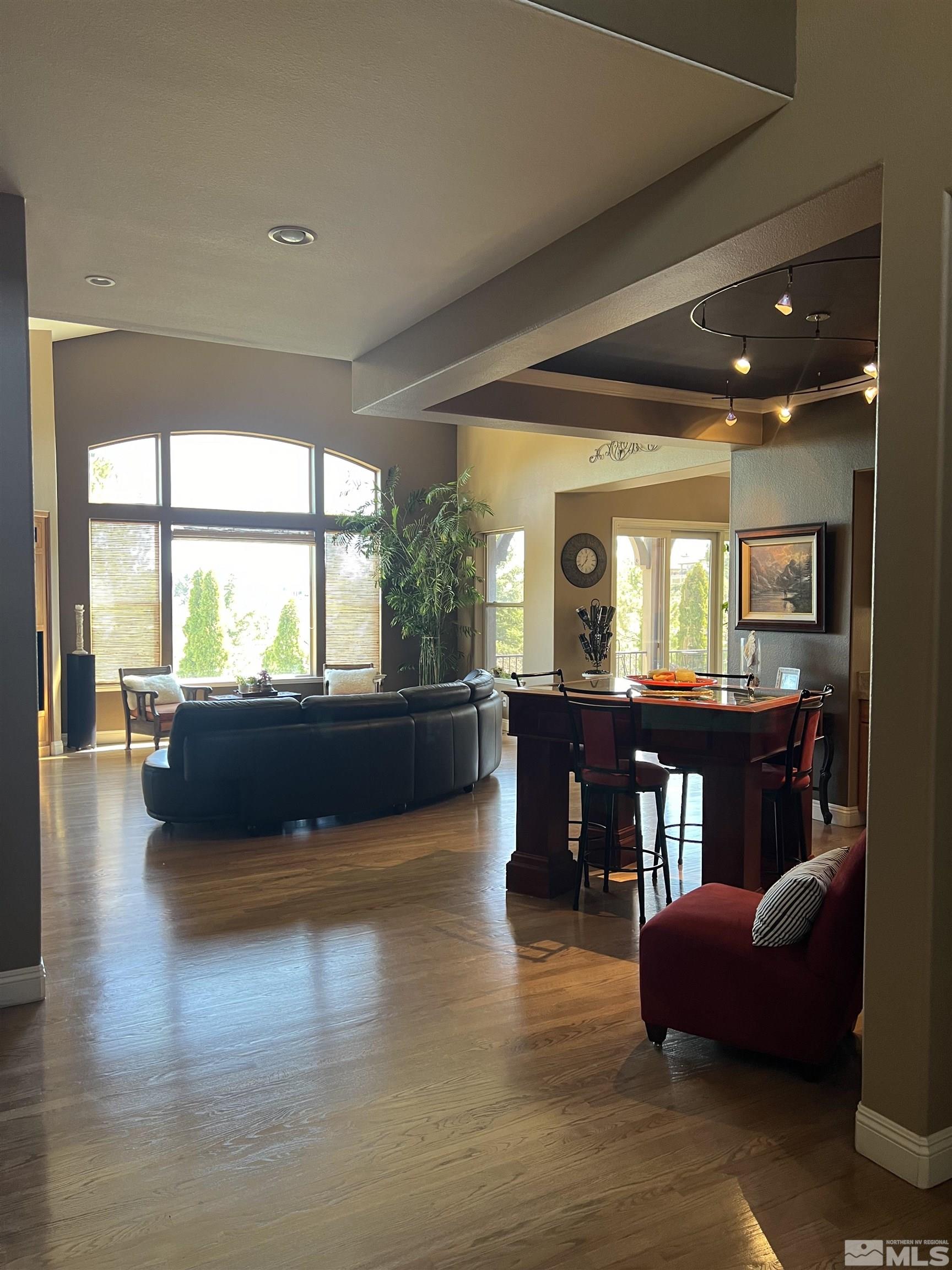 4410 Pinehaven Road Reno, NV 89519 - Photo 4 of 34 Photo 4