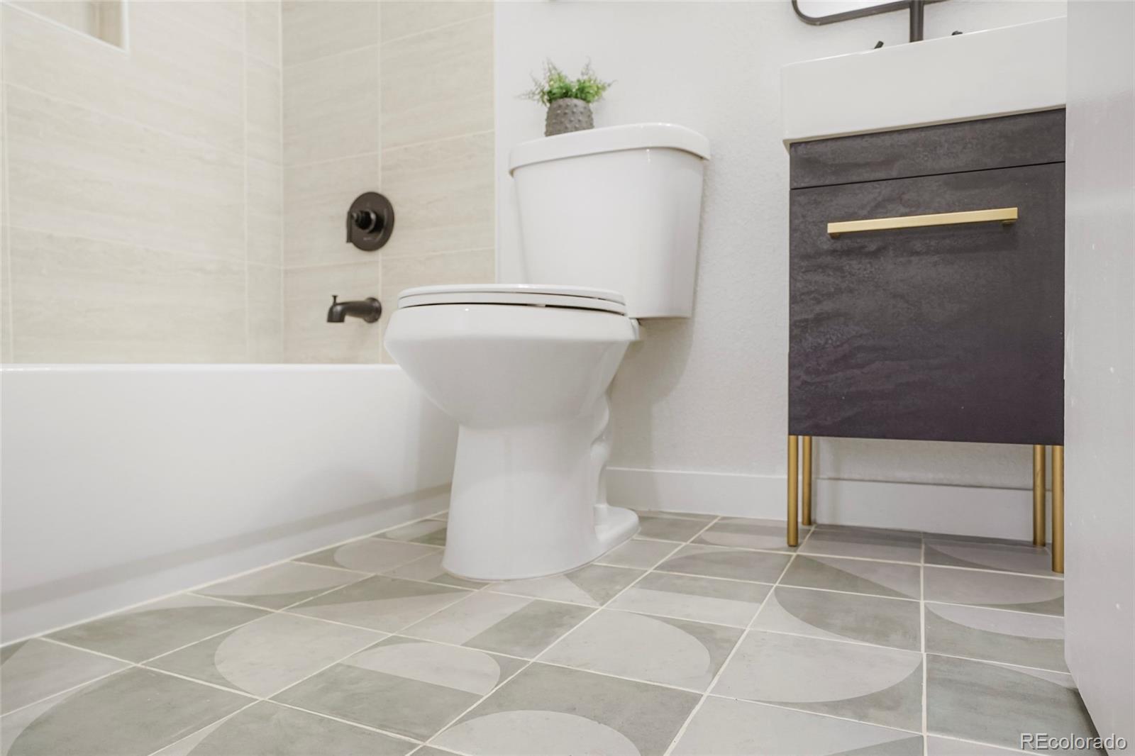 6836 Newcombe Street Arvada, CO 80004 - Photo 16 of 38