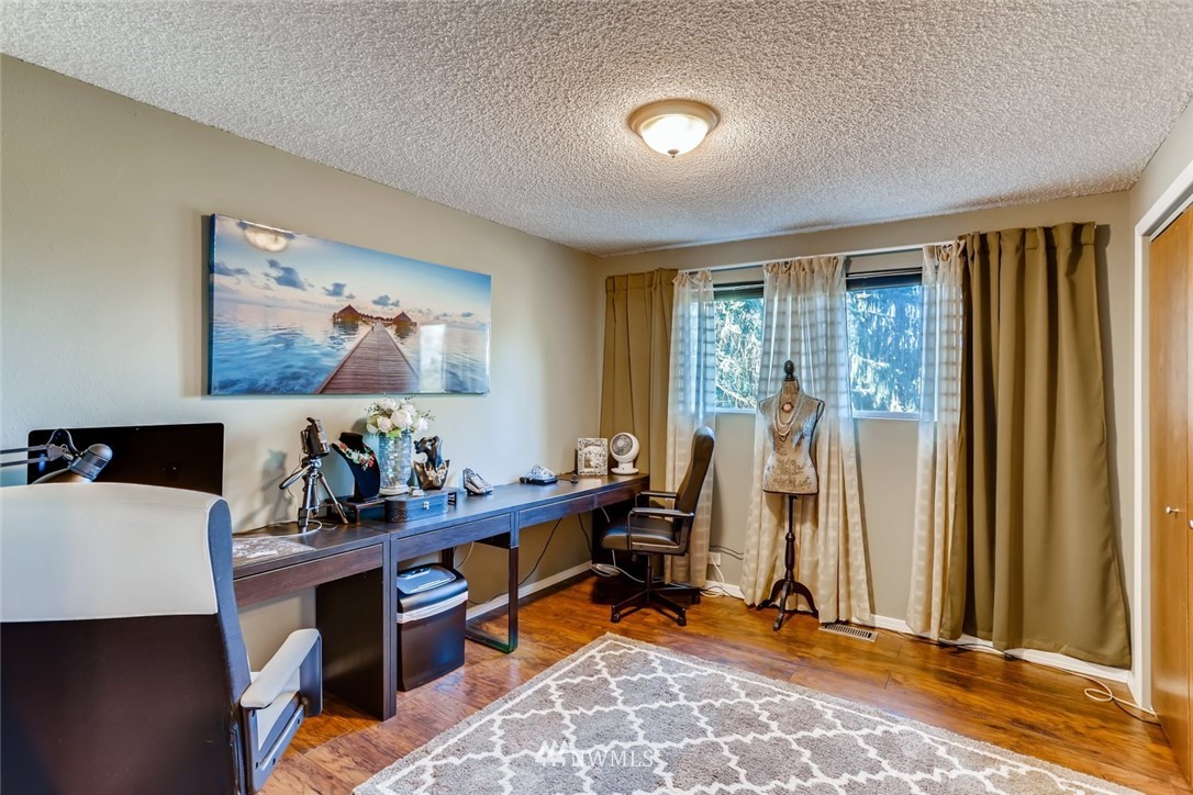3110 223rd Place Southeast Bothell, WA 98021 - Photo 17 of 28