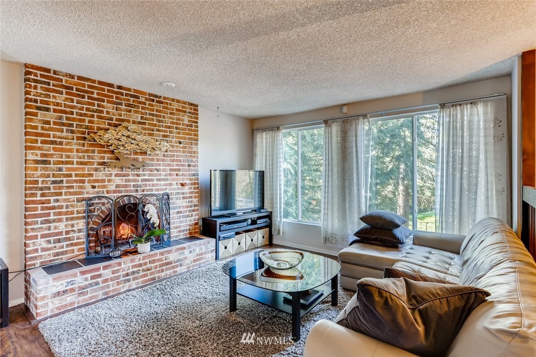 3110 223rd Place Southeast Bothell, WA 98021 - Photo 3 of 28