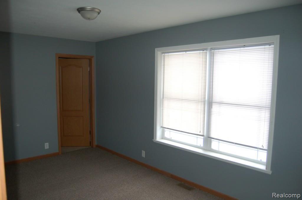 8175 Bennett Lake Road Fenton, MI 48430 - Photo 21 of 26 DSC_0021.jpg