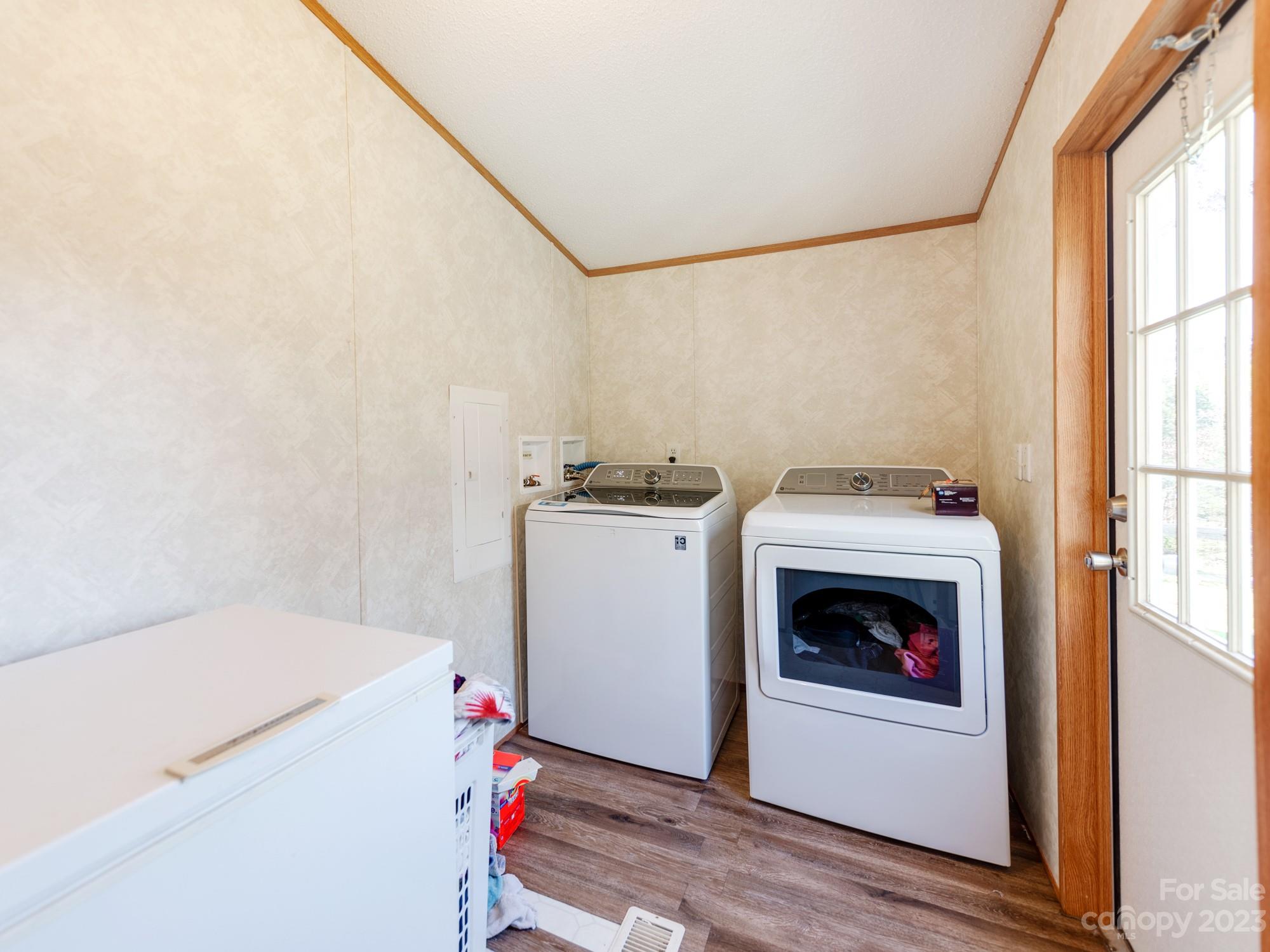 1168 Hopps Road Chester, SC 29706 - Photo 29 of 32 a utility room with dryer and washer