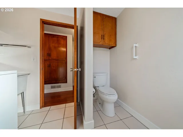 $535,000 | 16615 Churchill Drive, Gladstone, OR 97027