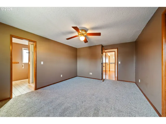 $535,000 | 16615 Churchill Drive, Gladstone, OR 97027