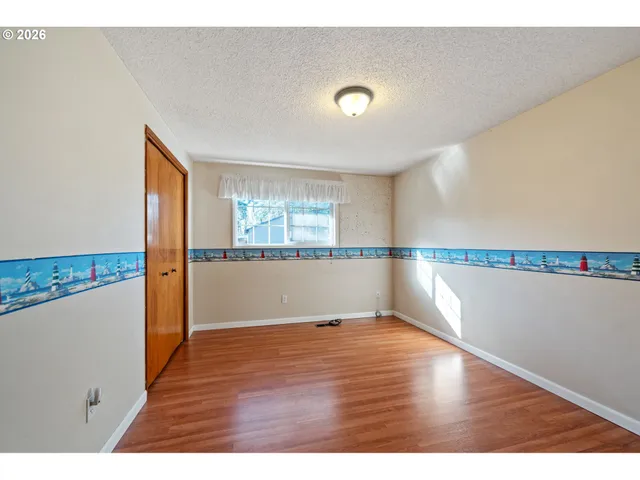 $535,000 | 16615 Churchill Drive, Gladstone, OR 97027