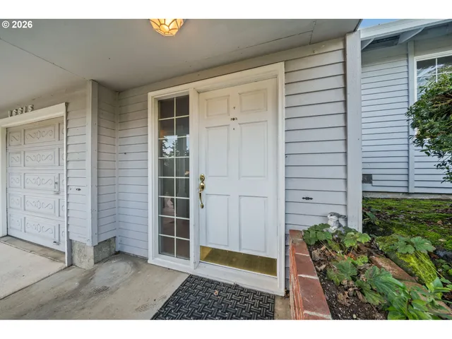 $535,000 | 16615 Churchill Drive, Gladstone, OR 97027