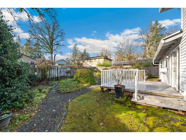 $535,000 | 16615 Churchill Drive, Gladstone, OR 97027